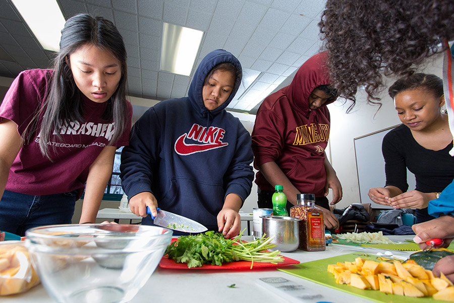 children cooking